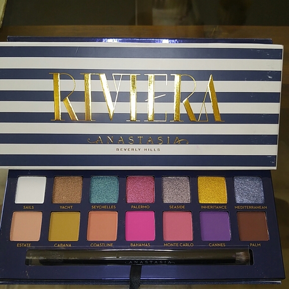 Anastasia Beverly Hills Other - ABH EYE BUNDLE 'Riviera' palette +lashes
